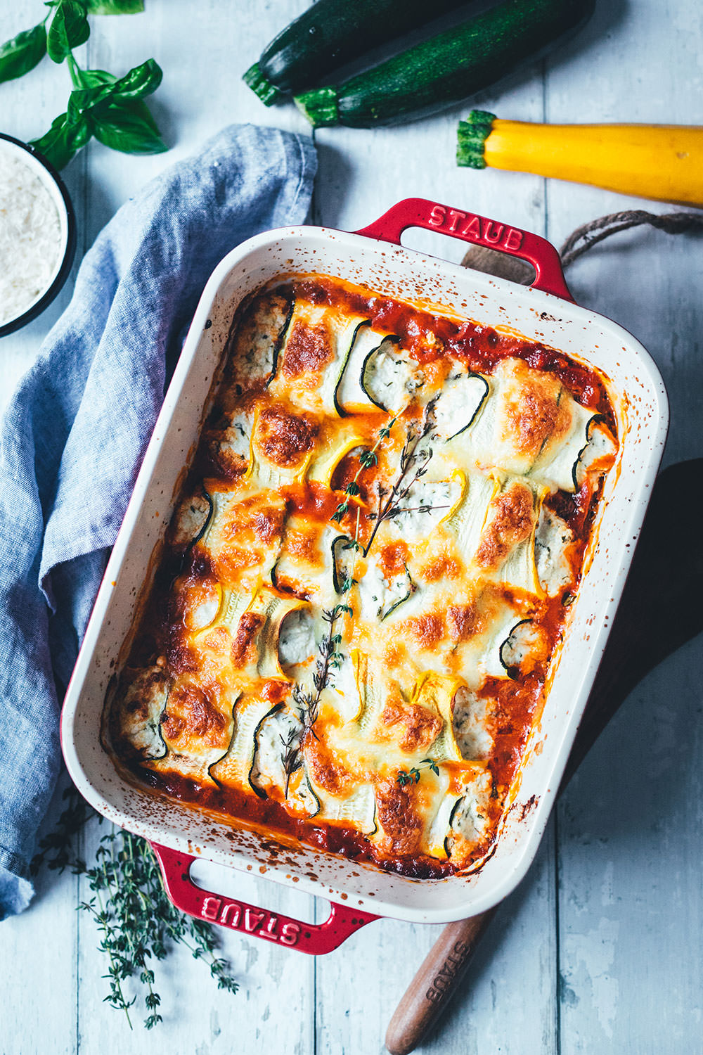 Rezept: Überbackene Zucchini-Röllchen